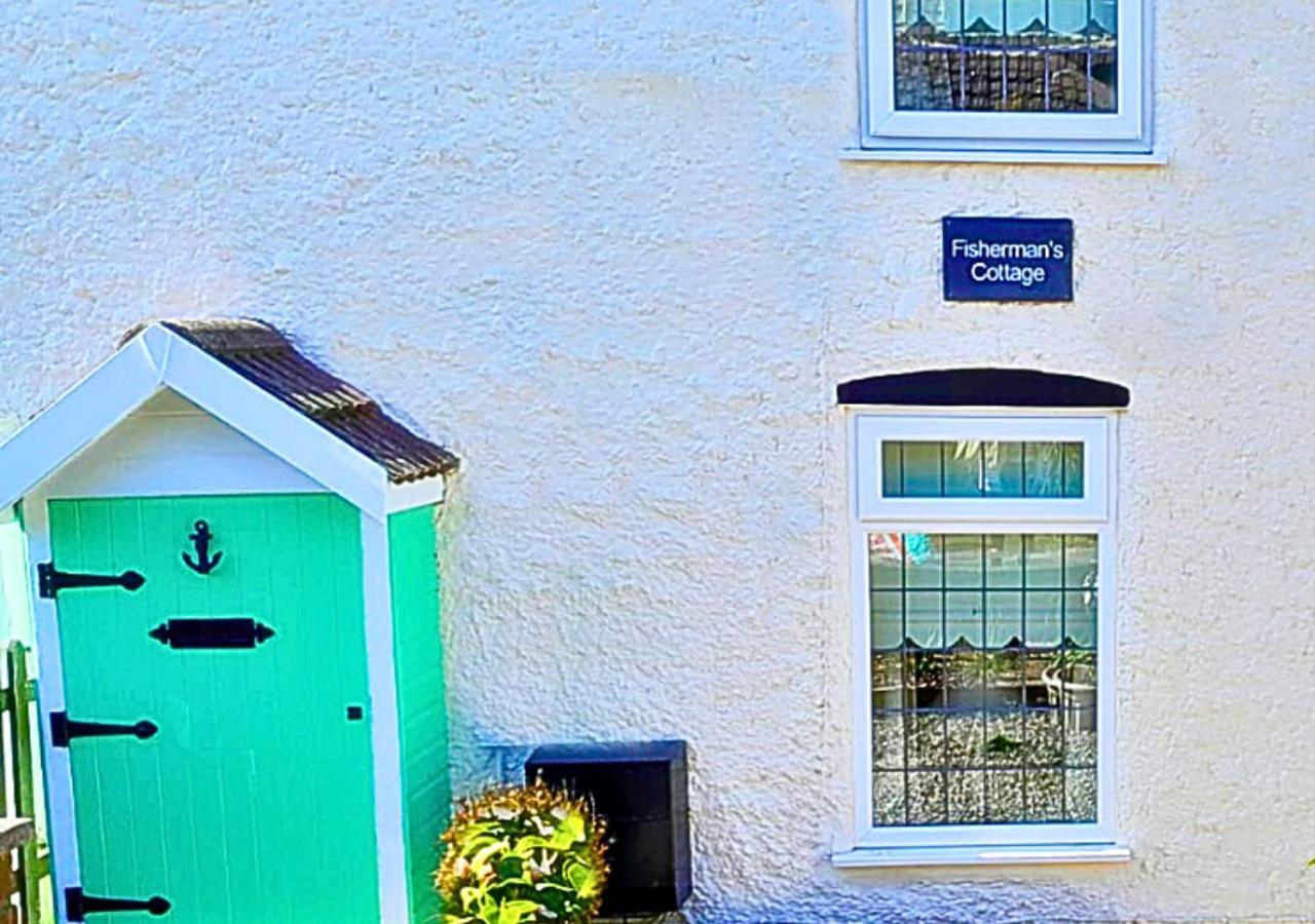 Romantic Lakeside By The Beach! With Super Cosy Log Burner! The Perfect Escape To Your From By The Sea! So Relaxing - Won't Want To Leave! Pet Friendly! Mablethorpe