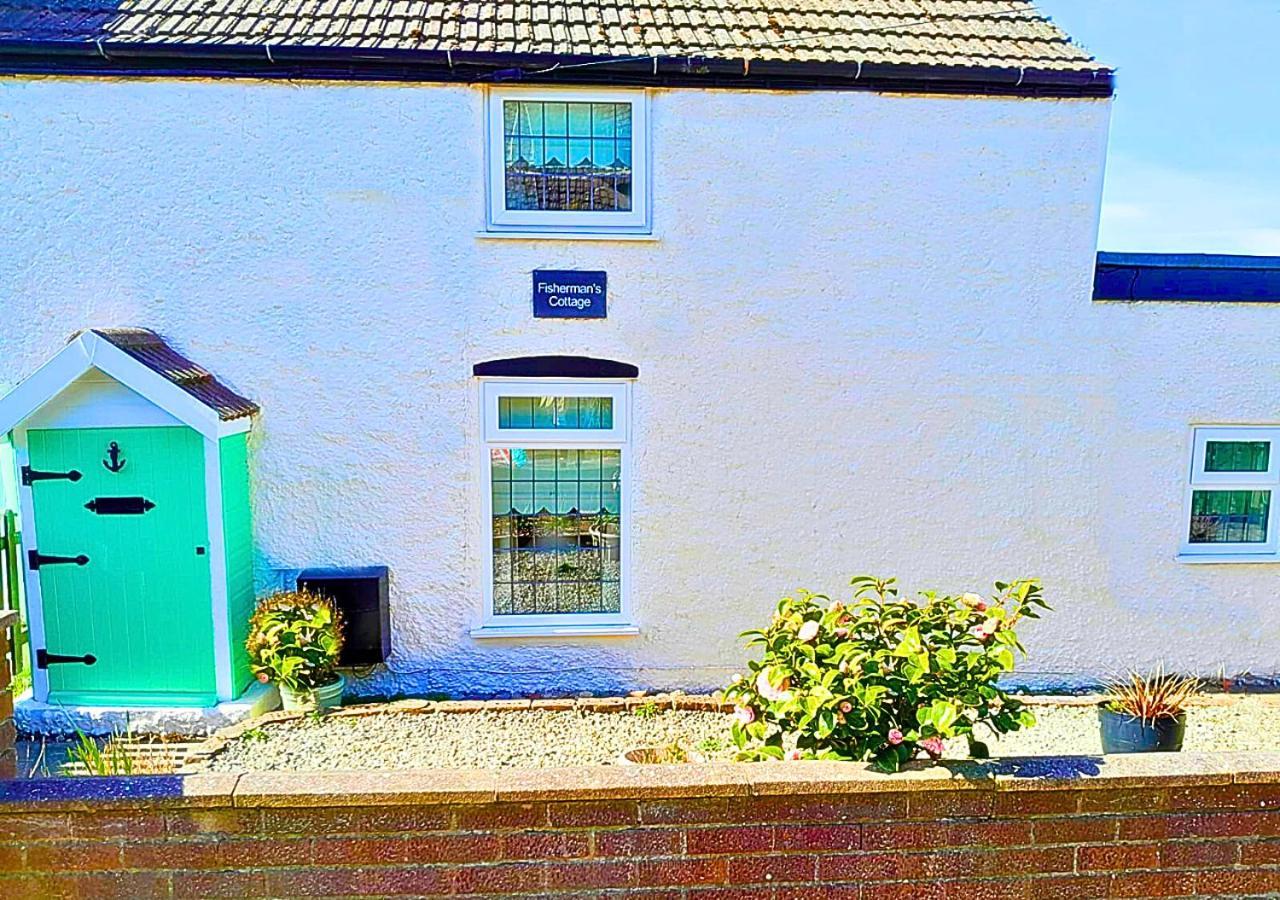 Romantic Lakeside By The Beach! With Super Cosy Log Burner! The Perfect Escape To Your From By The Sea! So Relaxing - Won't Want To Leave! Pet Friendly! * Mablethorpe